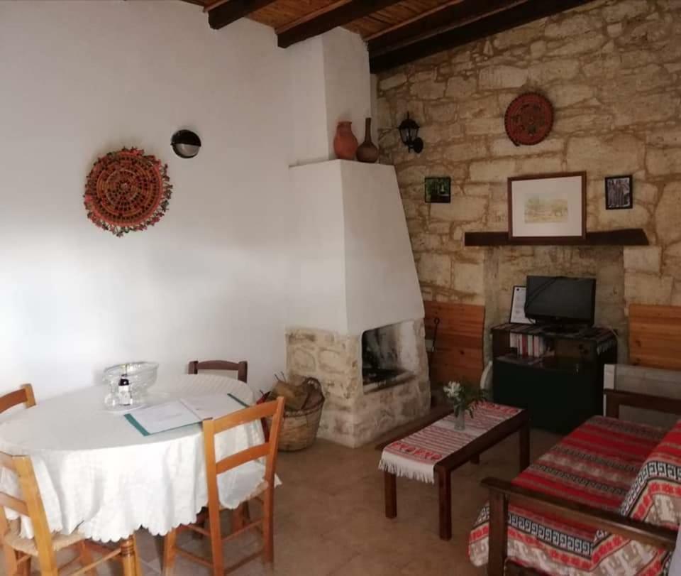 Loxandra Inn Katikas Zewnętrze zdjęcie